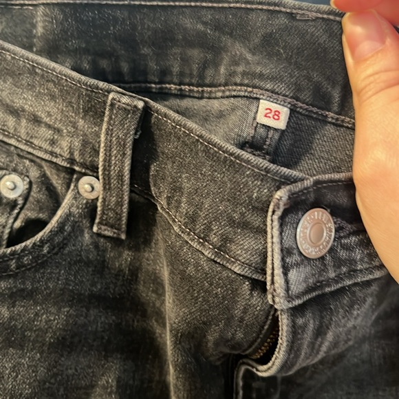 Levi’s denim mini skirt black / gray size 28 / small. - Picture 3 of 3